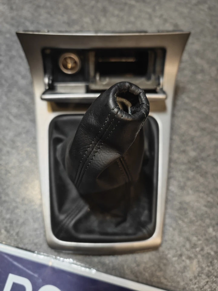 2005-2007 Subaru Impreza Forester 5 скорость переключатель отделки Shift кожаные ботинки - Изображение 2 из 4