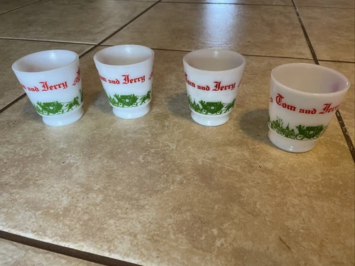 VINTAGE TOM AND JERRY EGG NOG MILK GLASS Footed HOLIDAY CUPS-RARE-SET OF 4