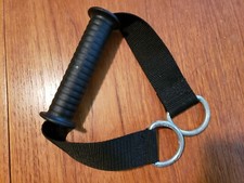 Single handle cable machine attachment or use with resistance bands/ tubes