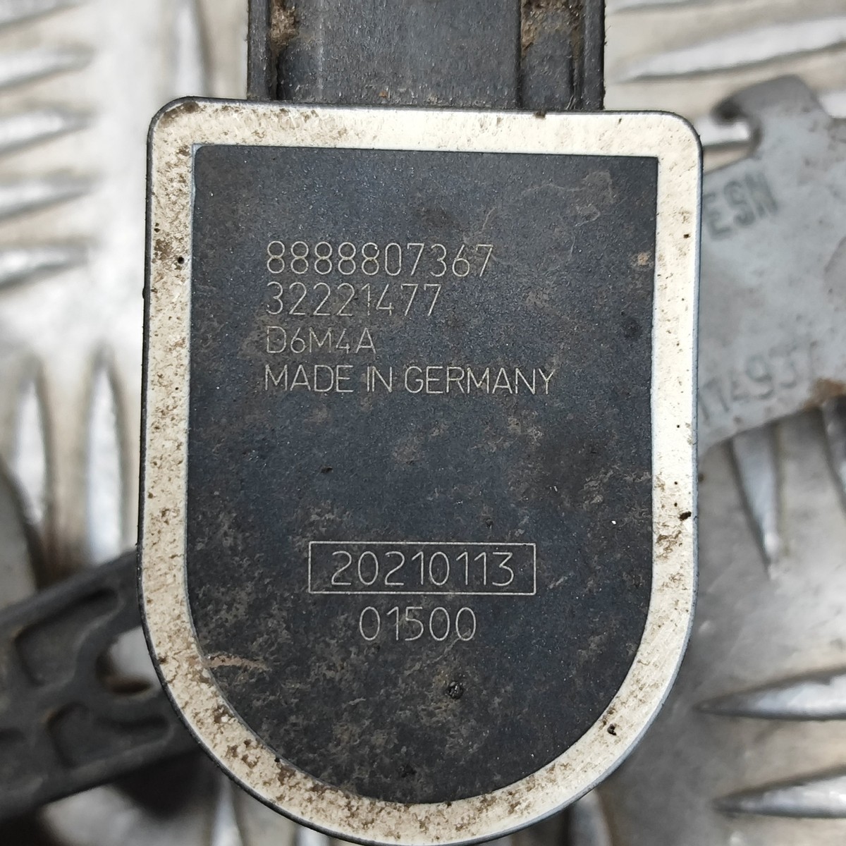 745995_8 745995_8