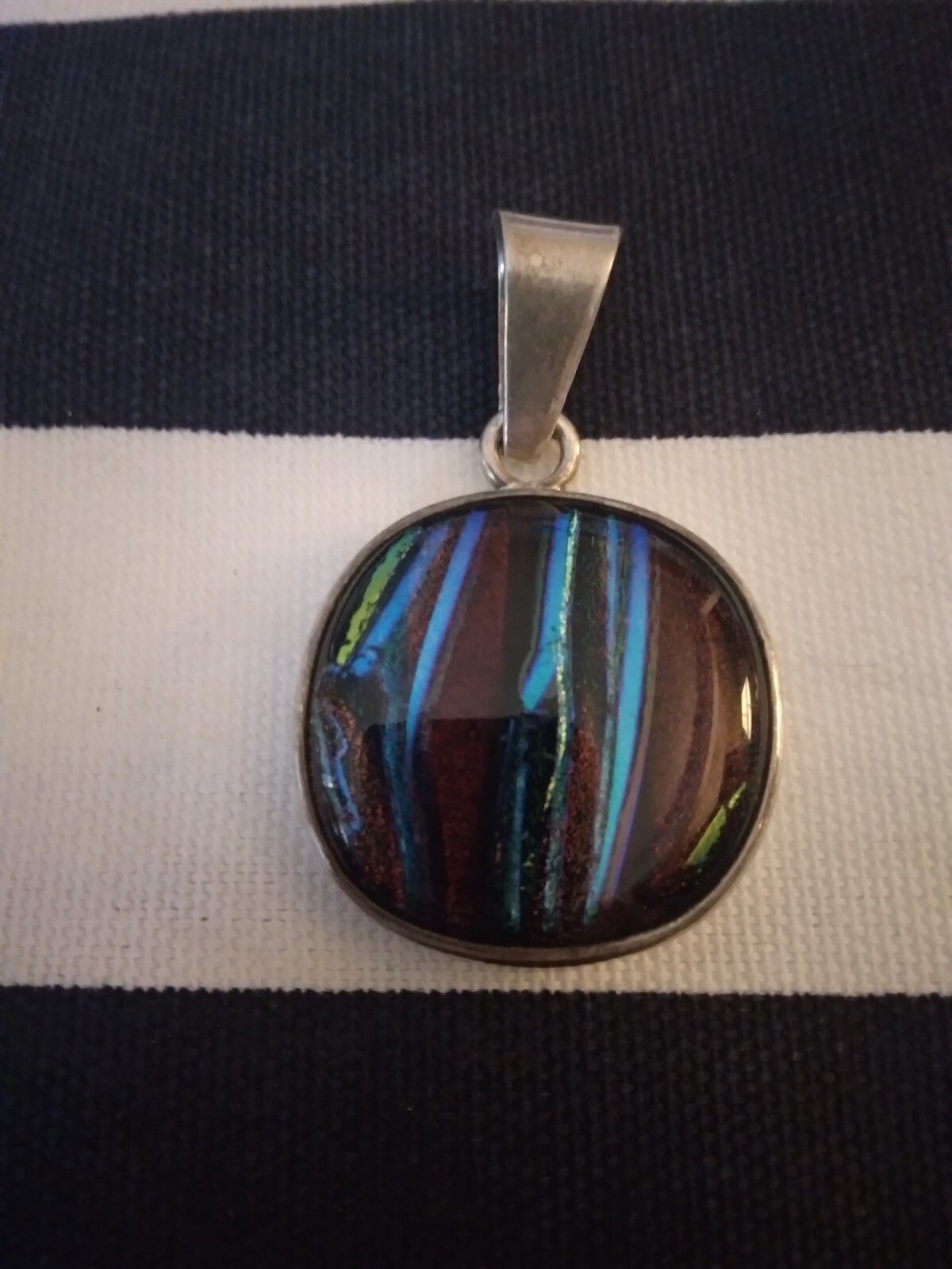 Solid Sterling Silver .925 Red Dichroic Glass Nec… - image 2