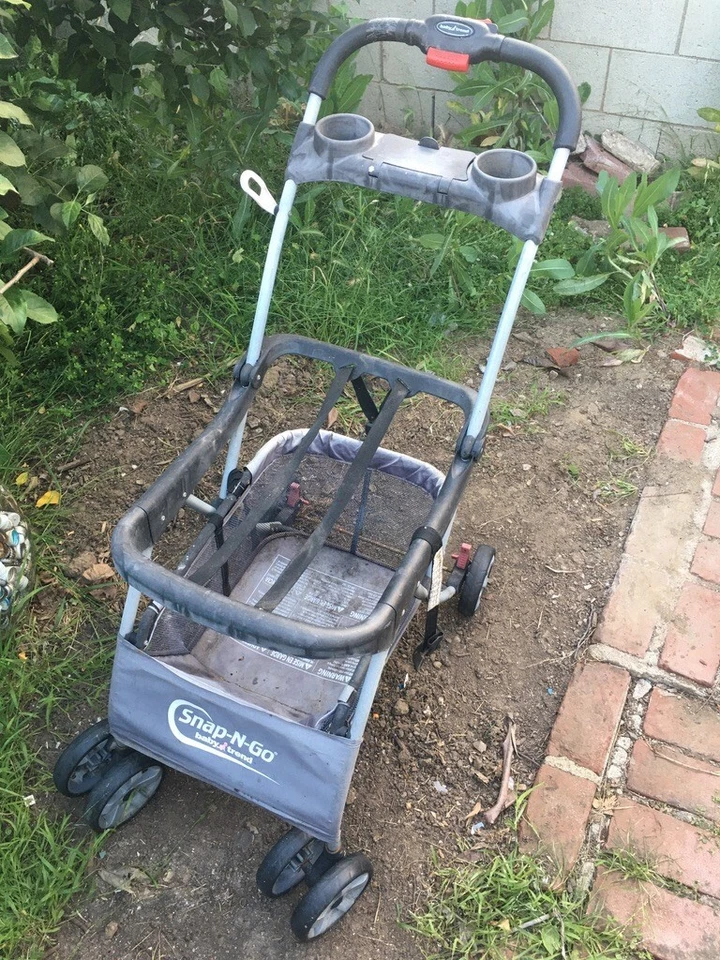 Baby Trend Negro Snap-N-Go (90014015275) Foto 2 de 2