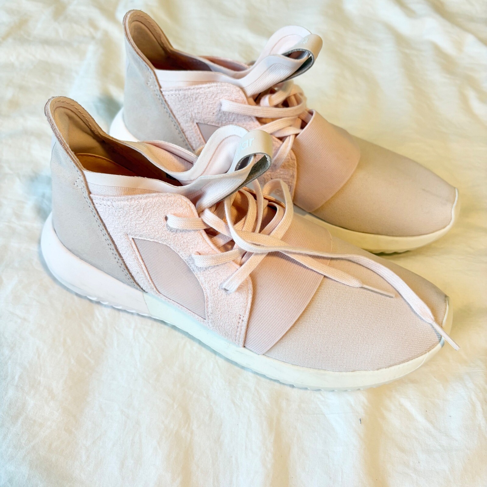 Adidas Tubular D Sneakers Pink Casual Athletic Shoes Size 7 Adidas Tubular D Sneakers Pink Casual Athletic Shoes Size 7
