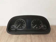 MERCEDES A CLASS W169 SPEEDOMETER / CLOCKS 1031098100 / 1031098101