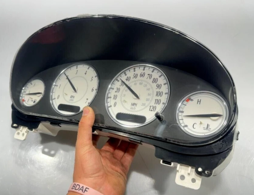 1999-2001 CHRYSLER LHS GAUGE CLUSTER P/N P04760404AE ORIGINAL DO FABRICANTE 93K MILHAS - Imagem 3 de 4
