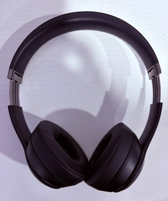 Beats by Dr. Dre Solo 4 Matte Black  Bluetooth Headphones