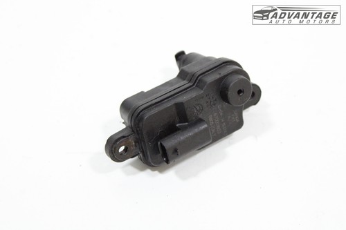 2014-2020 MASERATI QUATTROPORTE REAR LEFT SIDE FUEL POCKET DOOR ACTUATOR OEM
