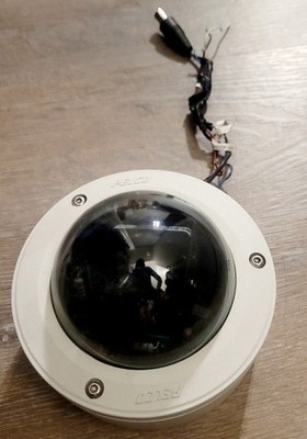 Pelco IS-CHV9 Security Camera 3-9.5mm Lens 