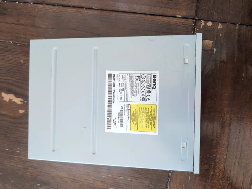 Vintage BENQ 56X IDE CDROM Drive White Bezel 656A-602, U-A35AF-56AI - Image 2 of 4