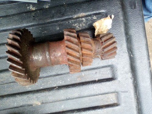 NORS 1949 1950 Ford 3 Speed Manual Transmission Cluster Gear Ford 8A-7113 253-8A - Picture 2 of 4