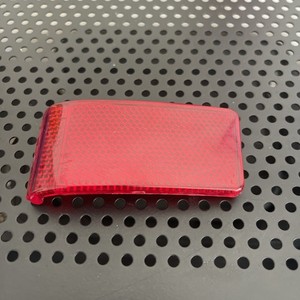 GM REFLECTOR 10141688 R USED