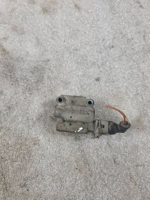 Audi 80 90 B3 1990 Kraftstoffdruckregler 2437020005 Benzin 100kW MPP10186