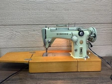 Singer 320K Sewing Machine - RARE Freearm version