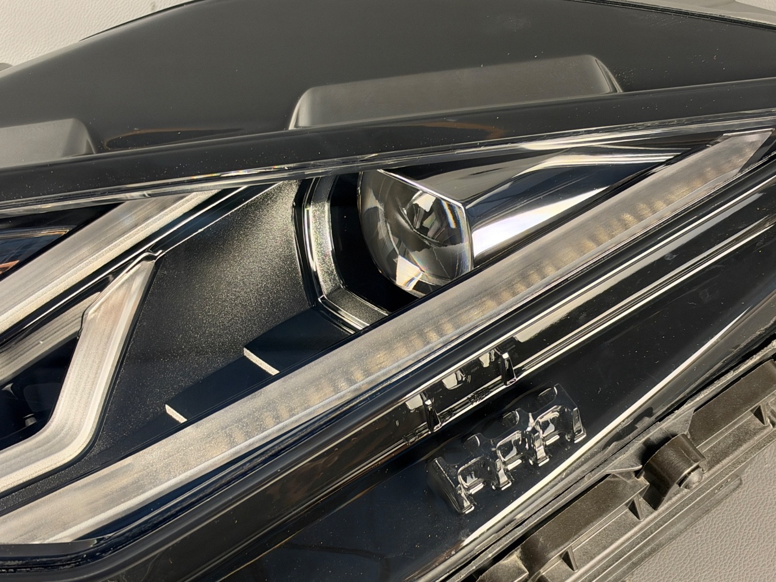 Lamborghini Huracan 2015-2024 Left Headlight