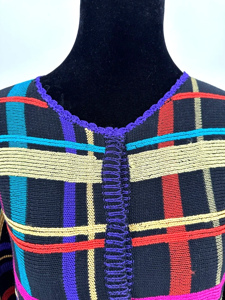 Suéter cárdigan para mujer Christina Rotelli grande negro multicolor tejido a cuadros Foto 2 de 4