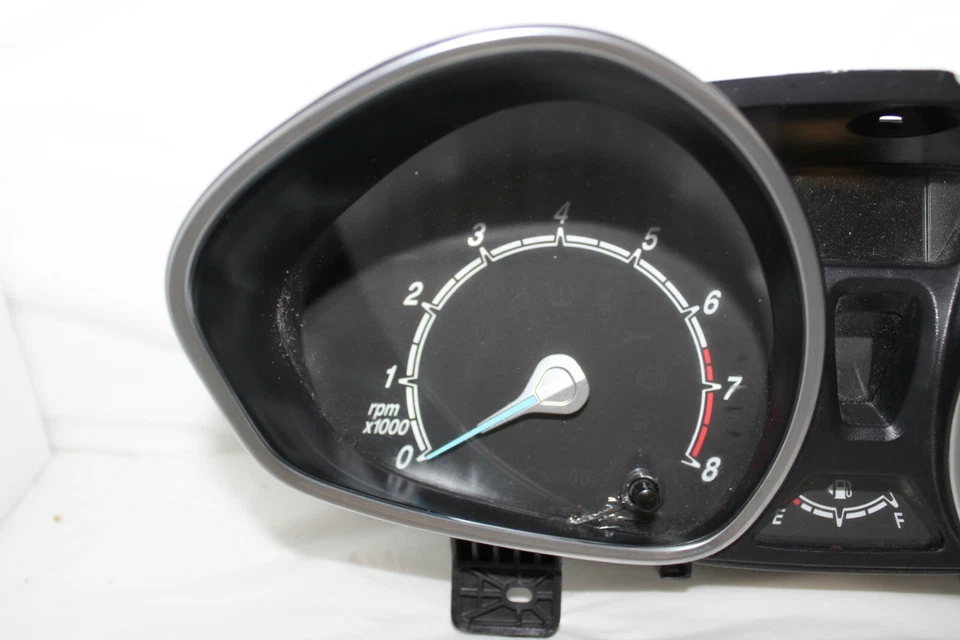 Speedometer Instrument Cluster 2014 2015 Ford Fiesta Panel Gauges 8,353 Miles - Image 3 of 4