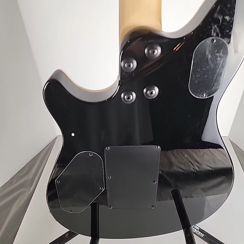 Guitarra Eléctrica EVH Wolfgang Special 6 Cuerdas Cuerpo Negro Horneado Mástil de Arce Foto 3 de 4