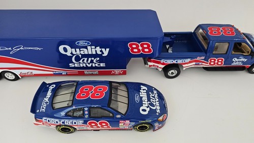 BROOKFIELD 1/24 #88 DALE JARRETT FORD QUALITY CARE 3 PIECE SET WITH TRAILER - Picture 11 of 15