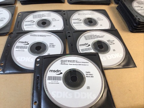MICROSOFT MSDN SOFTWARE DISCS LOT- 221 Different Discs 2001-2009 In Soft Case - Picture 7 of 19