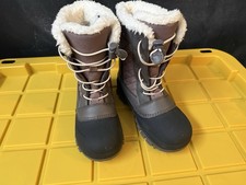 Kids Snow Boots Side 2 Hardly Used