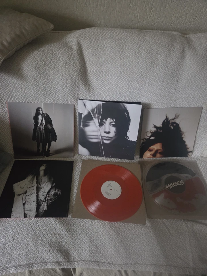 LADY GAGA MAYHEM RARE LIQUID  2  VINYLS RARE SOLD OUT INCL POSTER HEAVY LIQ LP - Image 3 of 4