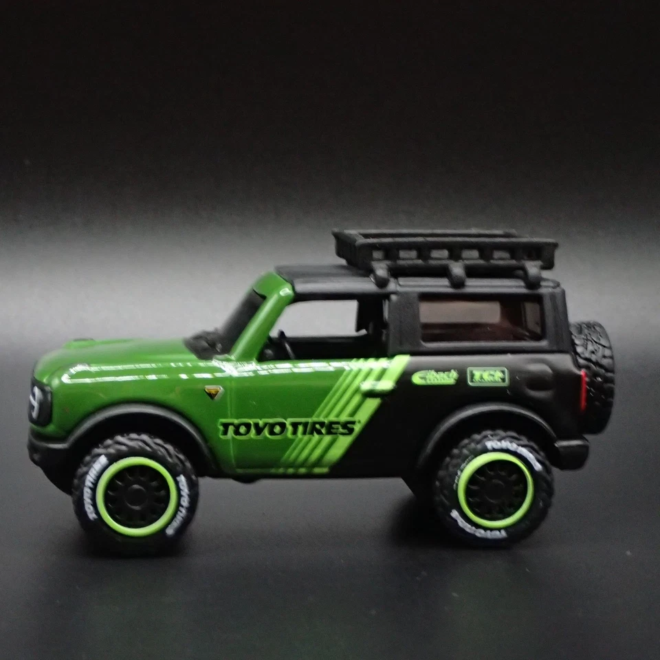 2021-2025 FORD BRONCO 2 Due Porta Toyo Pneumatici 1:64 Diorama Scala Modellino - Immagine 2 di 4