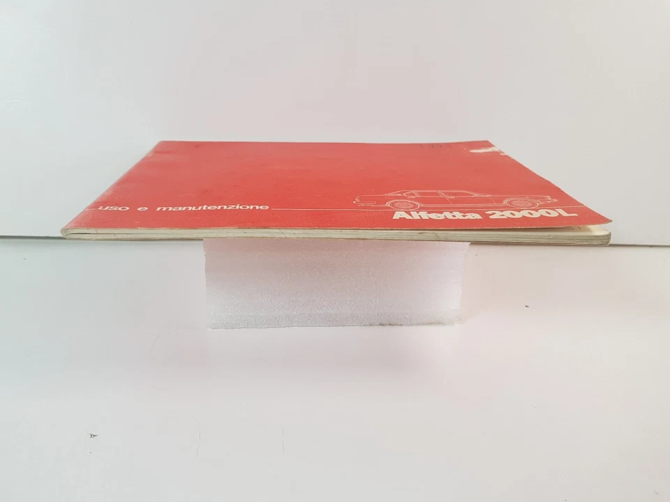 Manuale uso e manutenzione Alfa Romeo Alfetta 2000 L originale non copia ed 1978 - Immagine 3 di 4