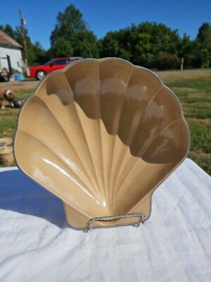 Pfaltzgraff Folk Art Shell Server #243 Dish Bowl Stoneware Oven & Microwave