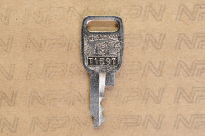 のんち（感謝）/4 NOS Honda Lock Key & Ignition Switch Ward Cut Double Groove T1697