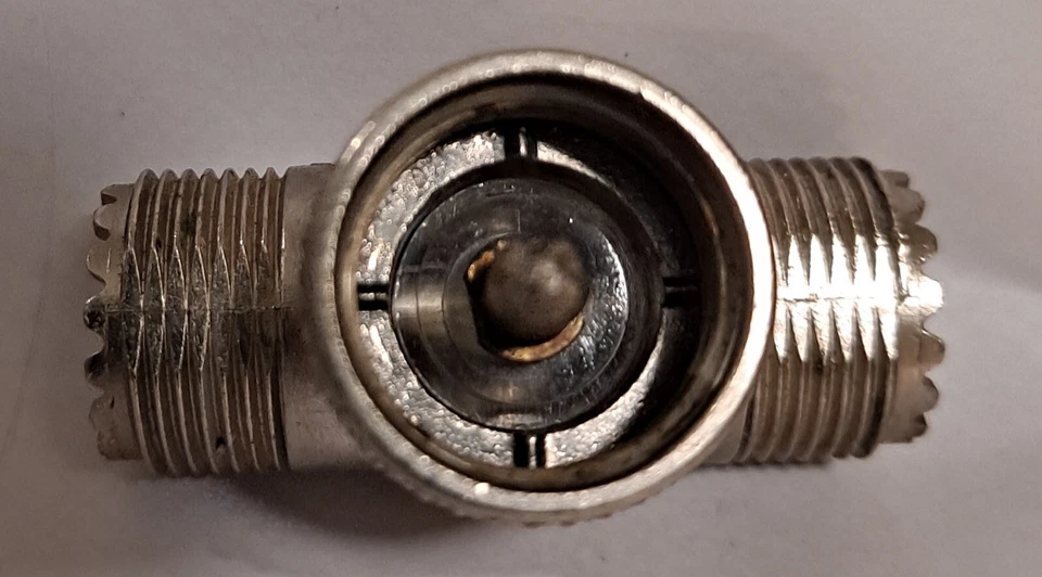 AMPHENOL M-358 RF TEE COAX  ADAPTER 3 WAY FEMALE TO MALE TO FEMALE CONNECTOR NOS - Image 3 of 4
