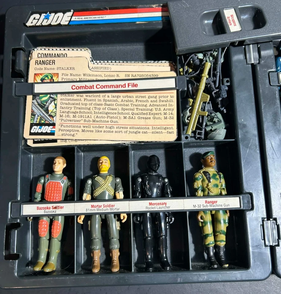 Gi Joe 1982 Brazo Recto Set Completo 11 Figuras Tarjetas de Archivo y Estuche de Coleccionistas Foto 4 de 4