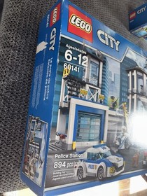 LEGO CITY: Police Station (60141)