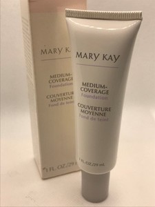 New Mary Kay Medium Coverage Foundation IVORY 105 - 1  FL OZ. 303600~NIB!