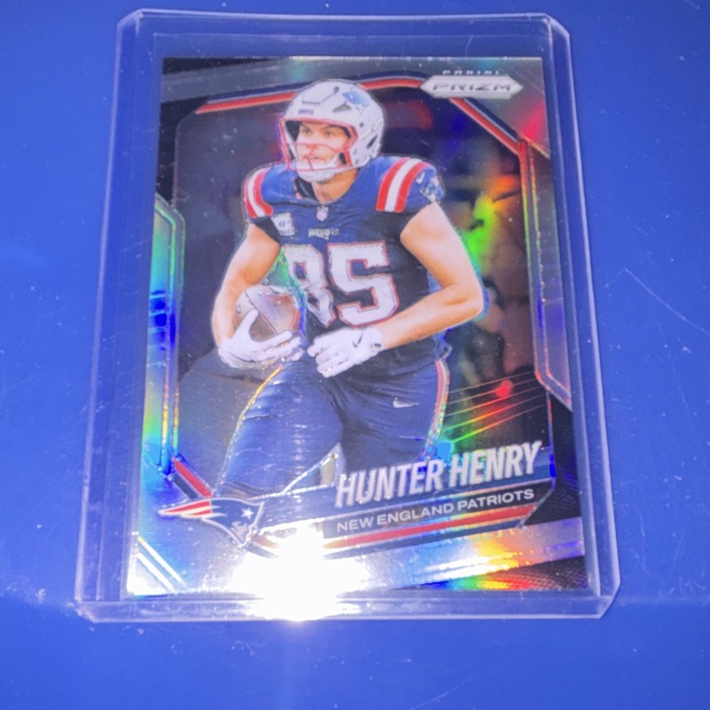 Panini Prizm 2025 Hunter Henry Prizm #33 New England Patriots NFL Card