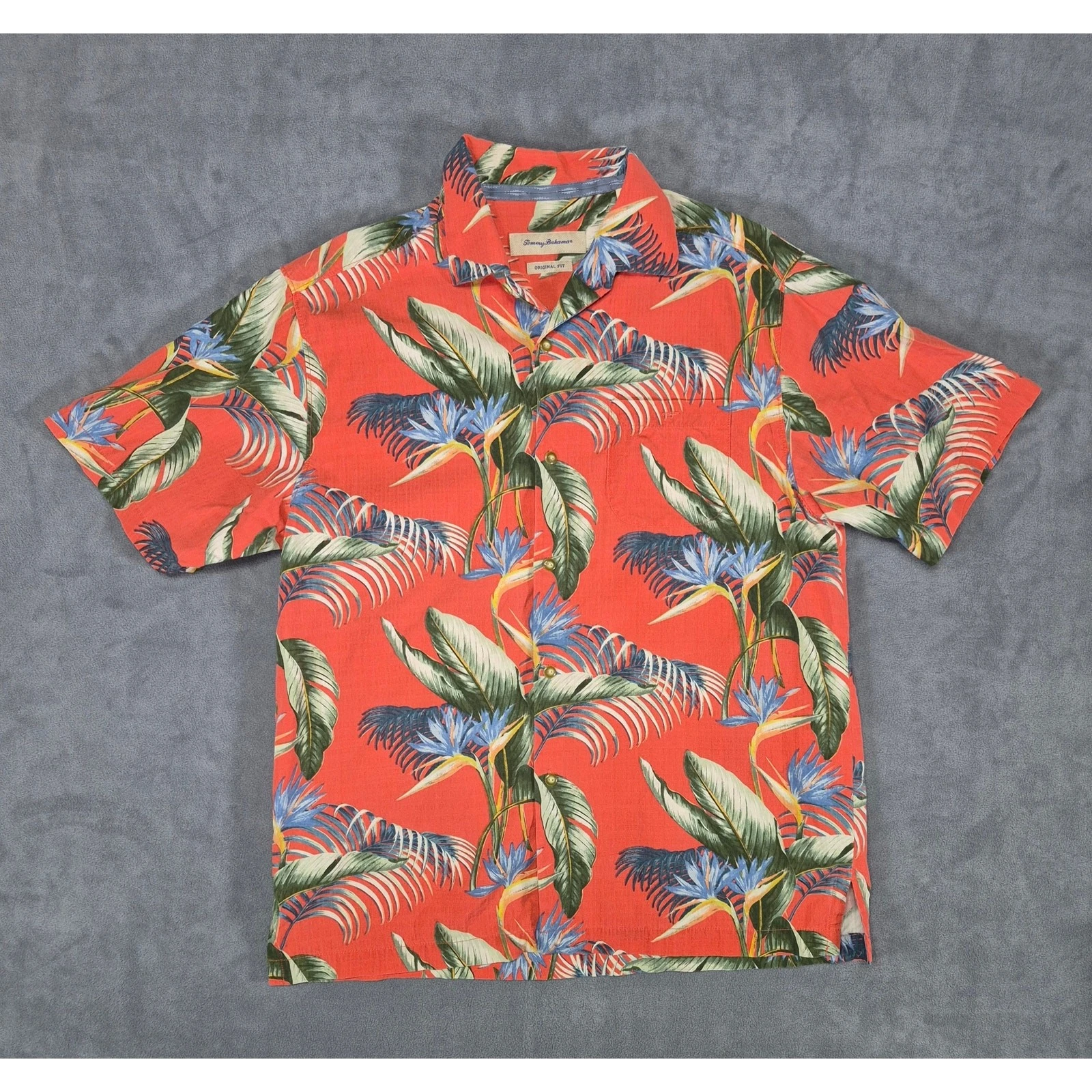 Tommy Bahama Original Fit 100% Silk Hawaiian Shirt Men’s Size Medium