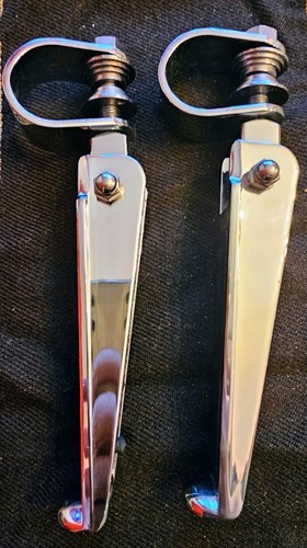 One Pair of Harley Davidson Highway Pegs Complete W/Mounting Brackets 49144-86 - Picture 4 of 4