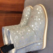 New Girl Silver Winter Boots with faux fur 4 NWT