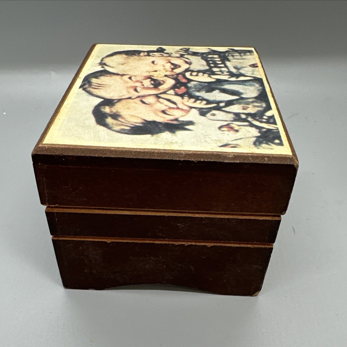 Hummel Happy Smiling Laughing Children Toyo Japan Music Box Hummel Happy Smiling Laughing Children Toyo Japan Music Box