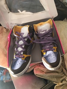 run athletics sneakers