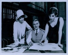 1968 Funny Girl Stars Barbara Streisand  Anne Francis Press Photo