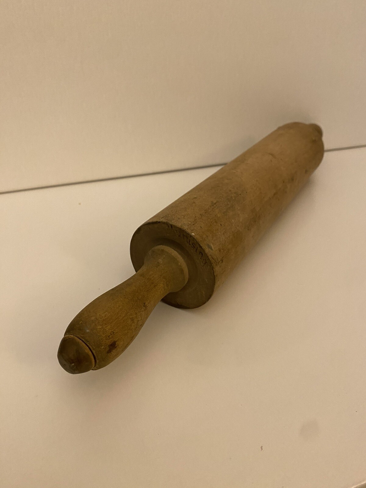 Vintage Munising Signed Solid Maple 17-1/2 Rolling Pin Plain Wood Handles Rare