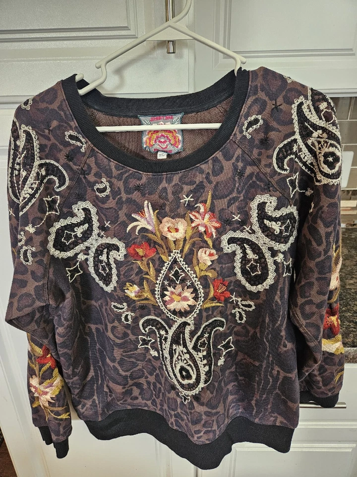 Johnny Was Sweatshirt Floral Embroidered Brown Cheetah Shirt Top Size M