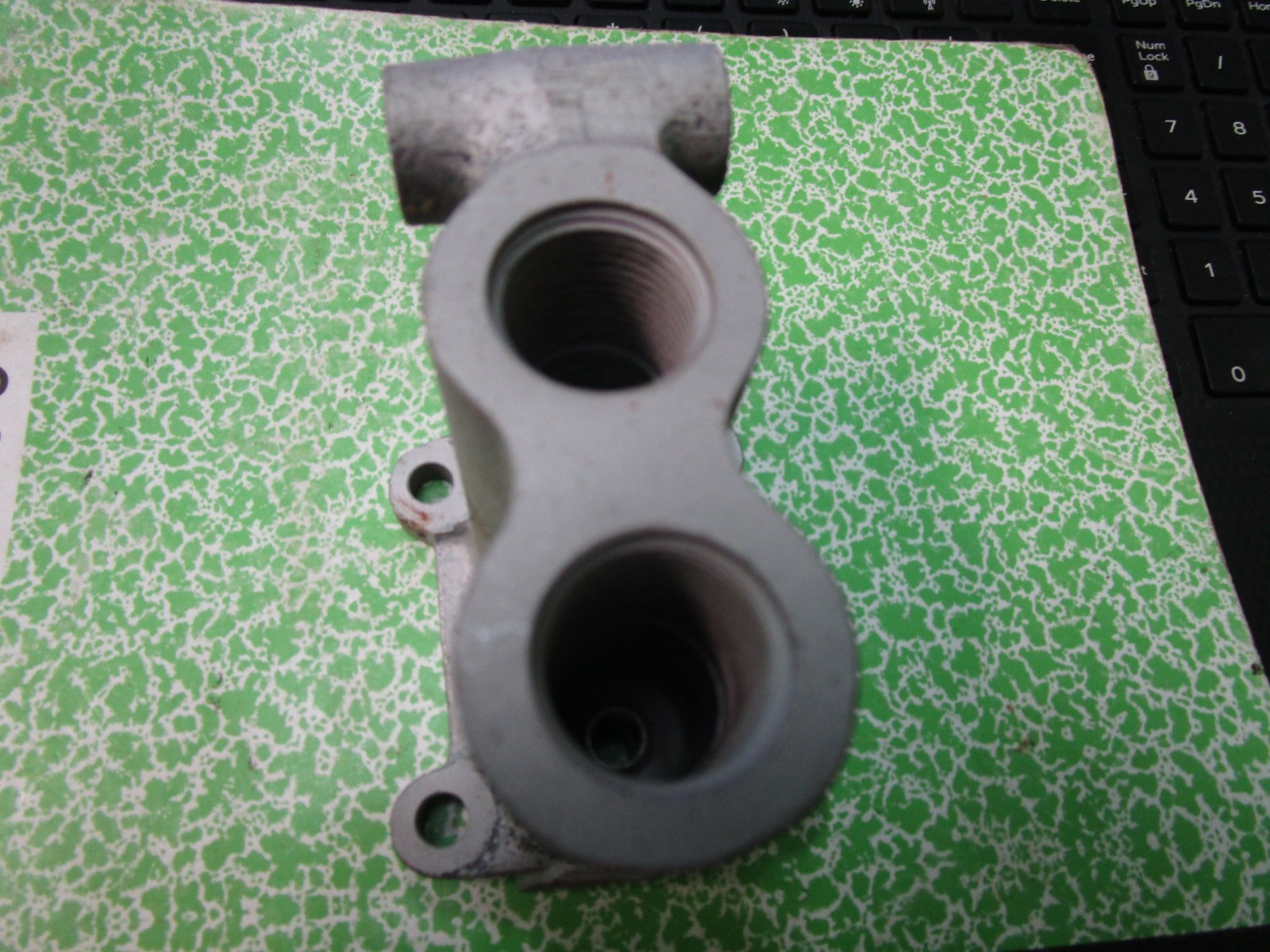 Rolls Royce Shadow Corniche, Bentley T rear level height control housing UR14740