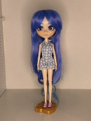Pullip Doll with Blue Ombré Hair w/ accessories 