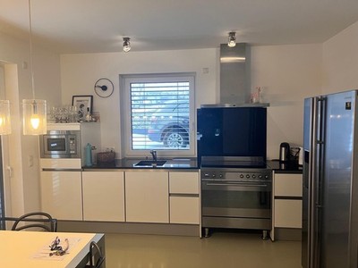 Moderne Einbauküche von Küchen EBEL Modell