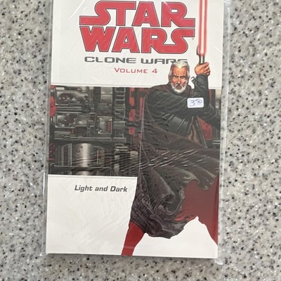 Star Wars: Clone Wars Vol 4  Light and Dark  Graphic Novel (Dark Horse)