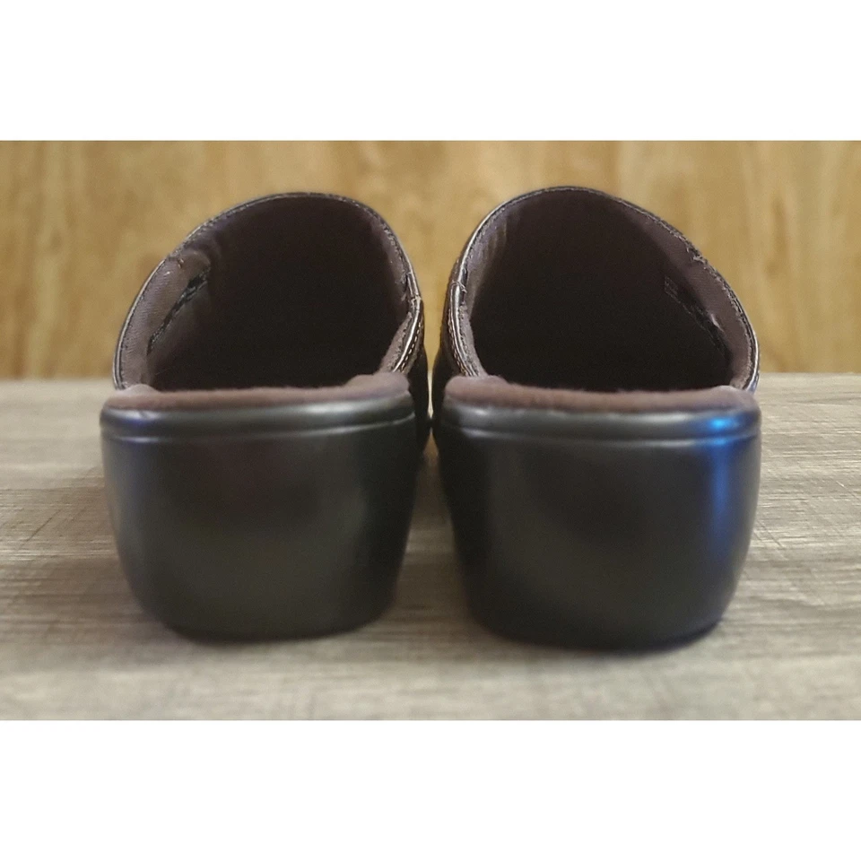 Zuecos sin cordones Clarks de cuero para mujer talla 10 marrón Foto 4 de 4