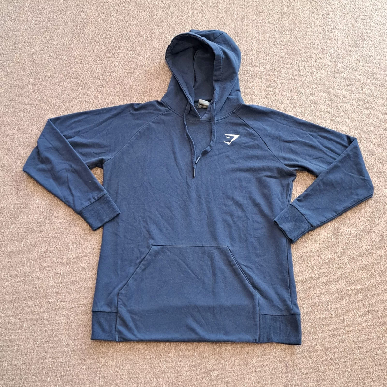gymshark logo pockets athleisure workout casual euc hoodie