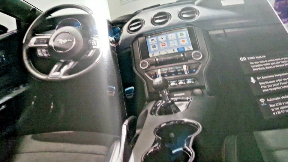 Ford Mustang 2017 US Sales Brochure - 38 pgs  - Image 4 of 4