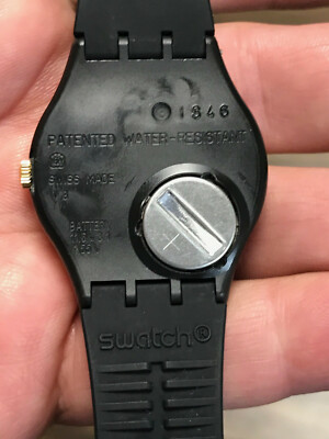 Swatch 腕時計 Swatch Watch Golden Tac GB274 Quartz Swiss Black 34mm Good